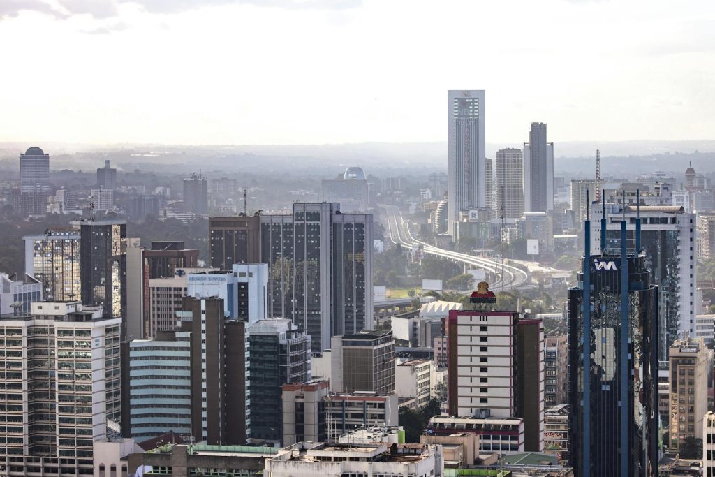 Infographic: 5 common moving mistakes in Nairobi and how to avoid them with Brand Movers Kenya.